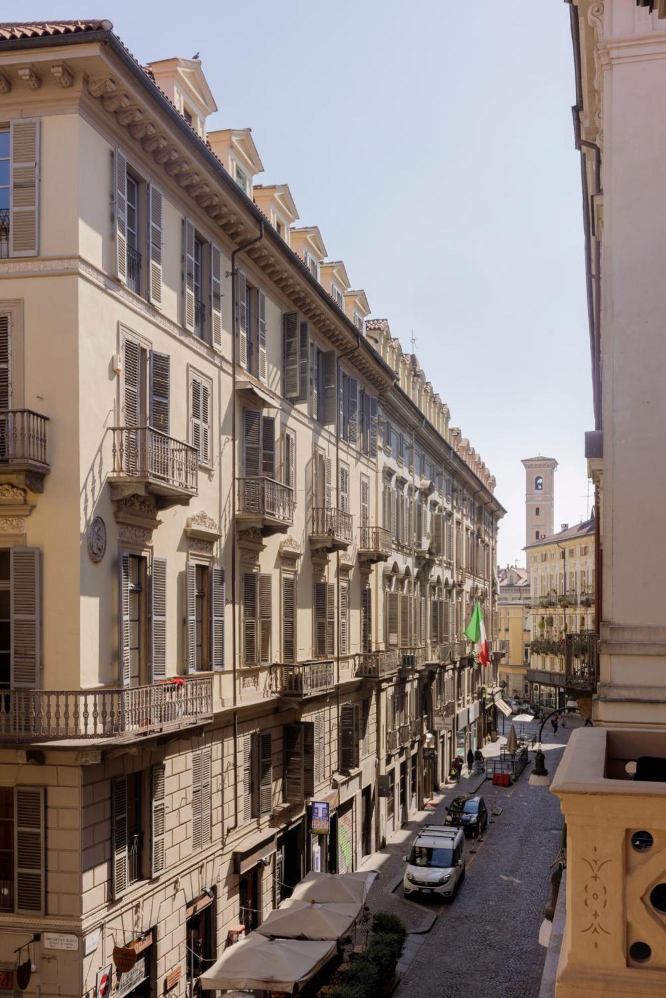 Palazzo Bellezia Luxury & * Torino