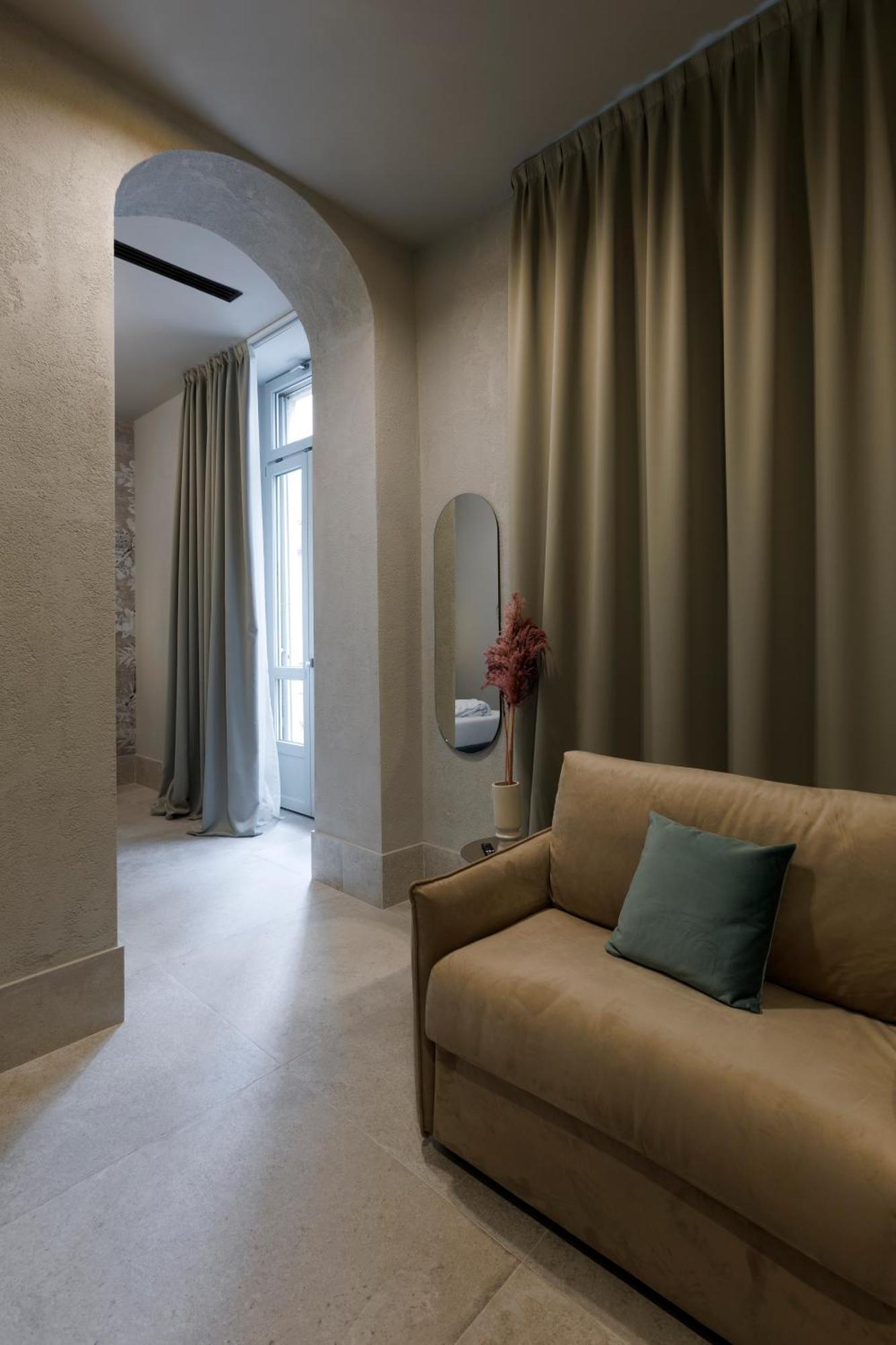 Nocleg ze śniadaniem Palazzo Bellezia Luxury & *